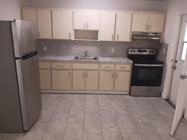 Foto del edificio - 2135 NW 17th St