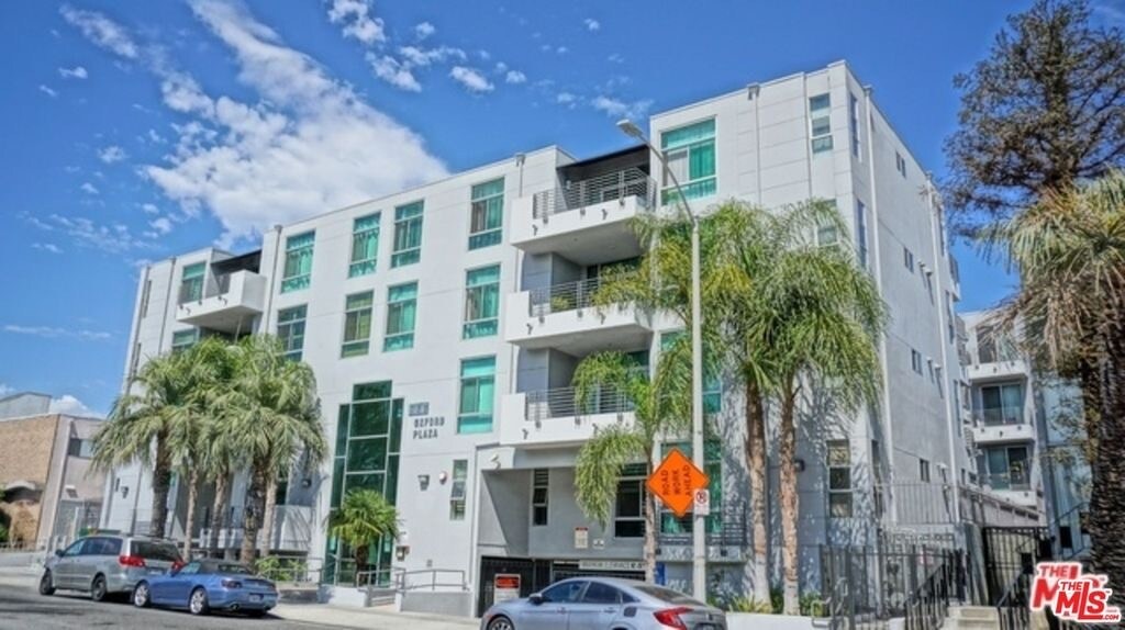 Foto principal - 332 S Oxford Ave