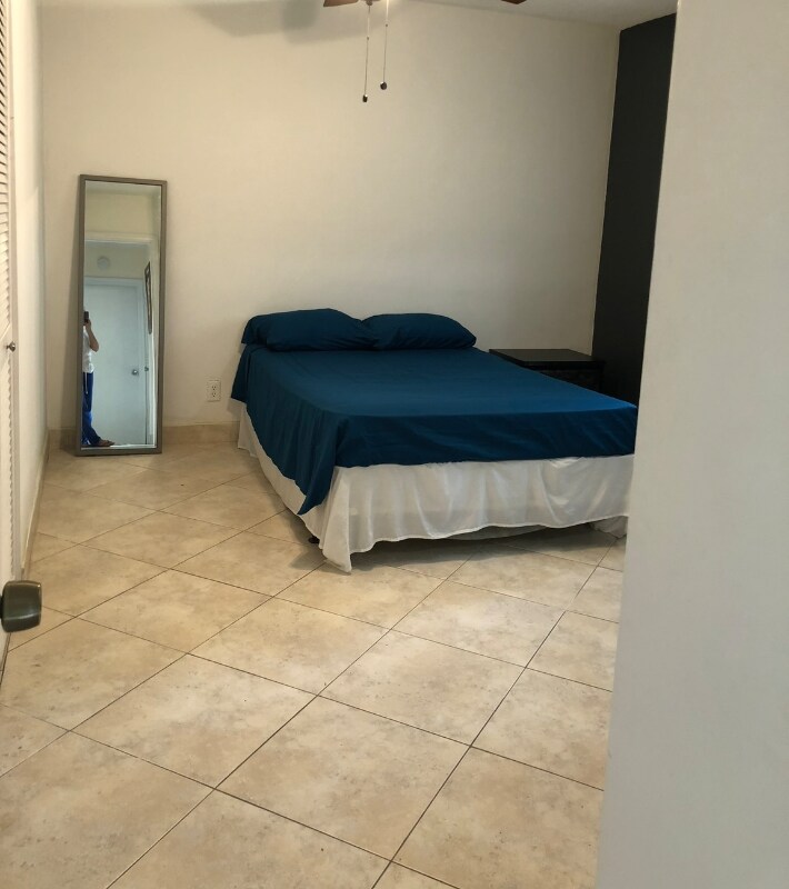 Foto principal - 5406 NW 23rd Ave