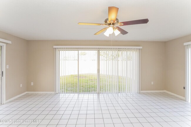 Foto del edificio - 6090 Clearfield Ave