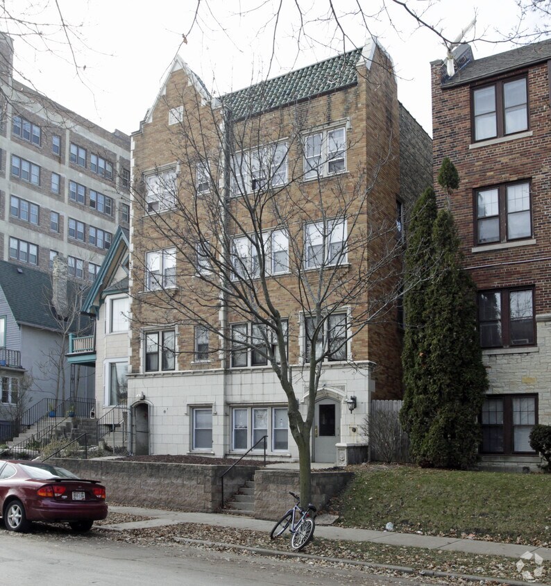 Building Photo - 1521 N Franklin Pl