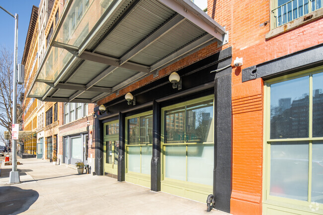 Building Photo - Cobblestone Lofts