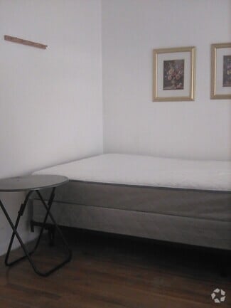 Private Room - 322 E 120th St