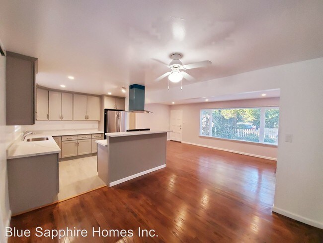 Foto del edificio - 3 br, 2 bath House - 75 Drake Ct