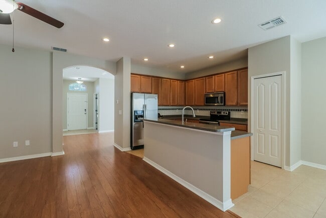 Building Photo - 1123 Emerald Hill Way