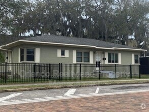 Building Photo - 804 N Thornton Ave