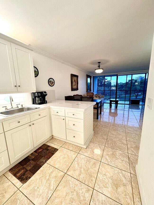 Foto del edificio - 20500 W Country Club Dr