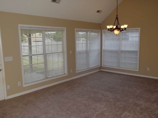 Building Photo - Home for rent in Calera