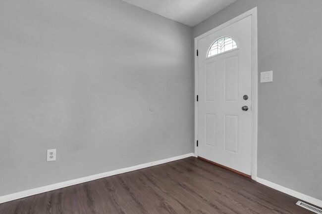 Building Photo - 1788 Kaiser Dr