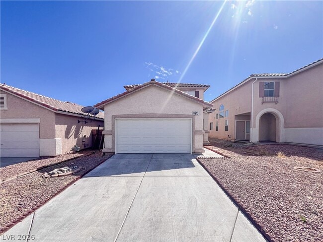 Foto del edificio - 8913 Kingswood Dr