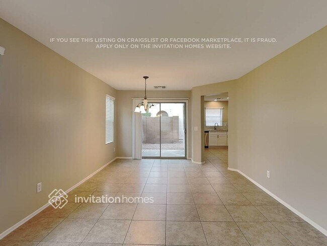 Foto del edificio - 1716 S Martingale Rd