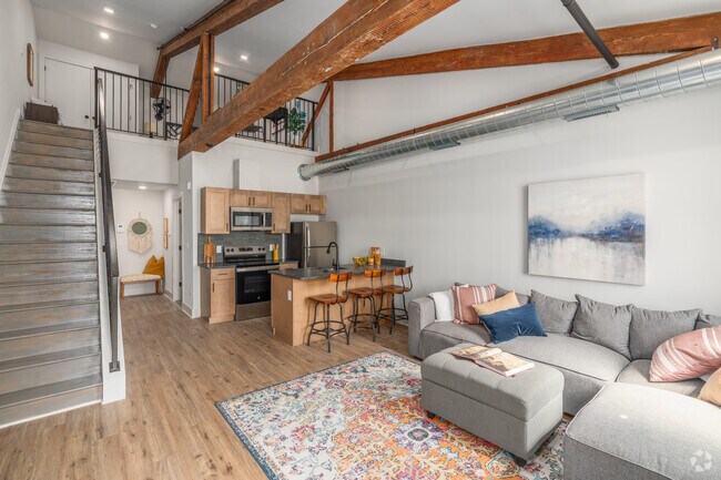 1 habitación, 1 baño con loft - 773 pies cuadrados - Sala de estar - Trent Manayunk