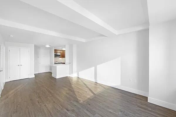 Building Photo - 333 E 91st St