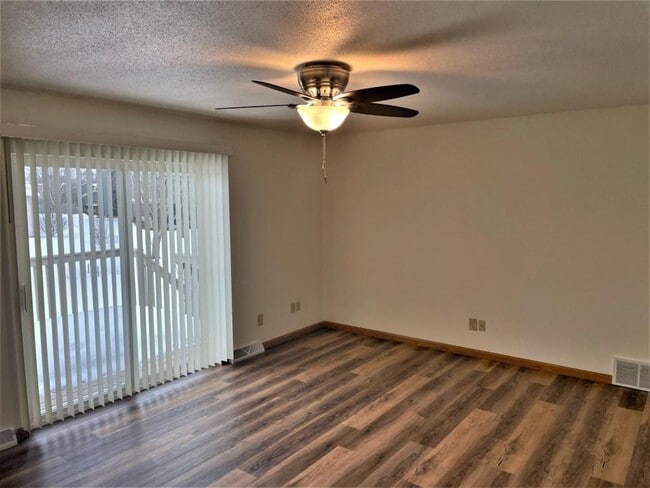 Building Photo - 318 Ryan St