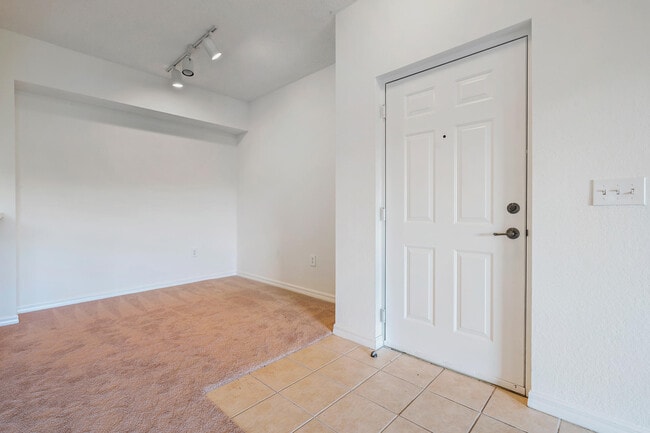 Building Photo - 3022 Alcazar Pl