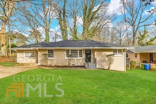 Foto principal - 2599 Browns Mill Rd SE