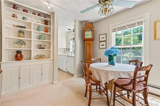 Foto del edificio - 141 Narragansett Ave