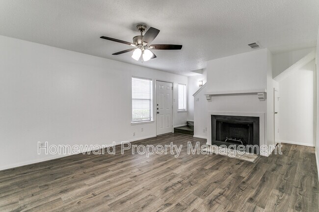 Foto del edificio - 620 Ridgeline Dr