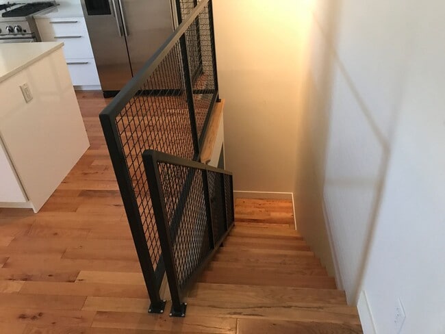 Foto del edificio - Beautiful 2 Story Apartment