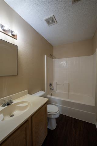 Building Photo - 3841 Meredith Ln