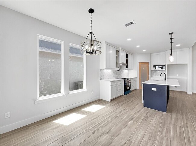 Foto del edificio - 6222 Sadie St