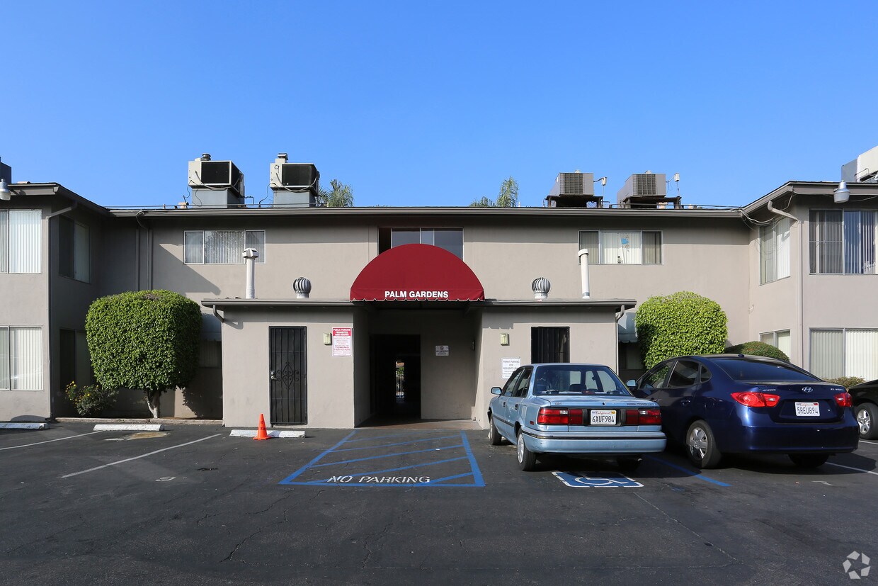 Palm Garden Apartments El Cajon, CA