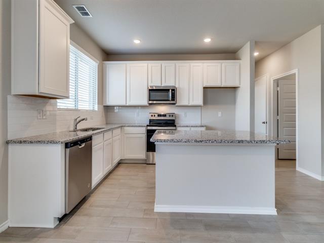 Building Photo - 952 Ravenwood Ln