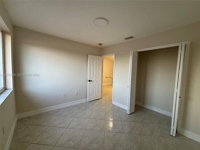 Building Photo - 10151 SW 154th Cir Ct