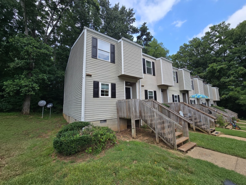 Foto principal - 3925 Keswick Pl