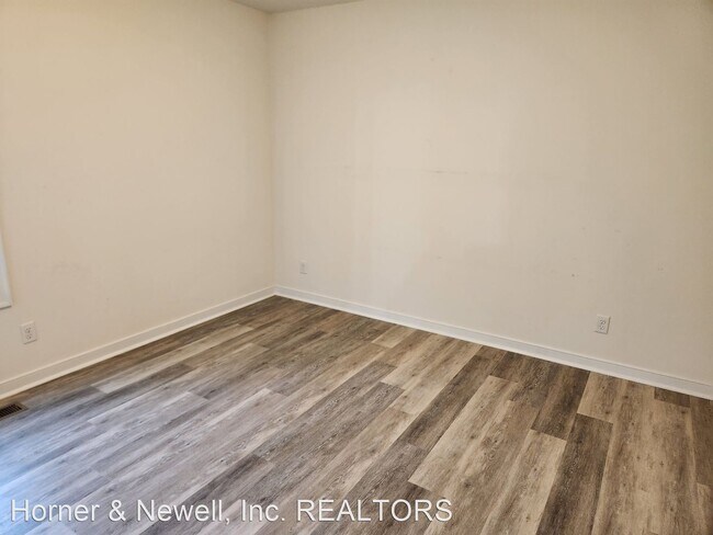 Building Photo - 3 br, 2 bath House - 138 Gene Road