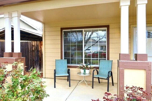 Foto del edificio - 1143 Grouse Dr