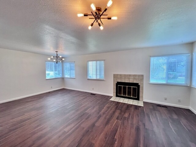 Foto del edificio - 7534 Whimbleton Way