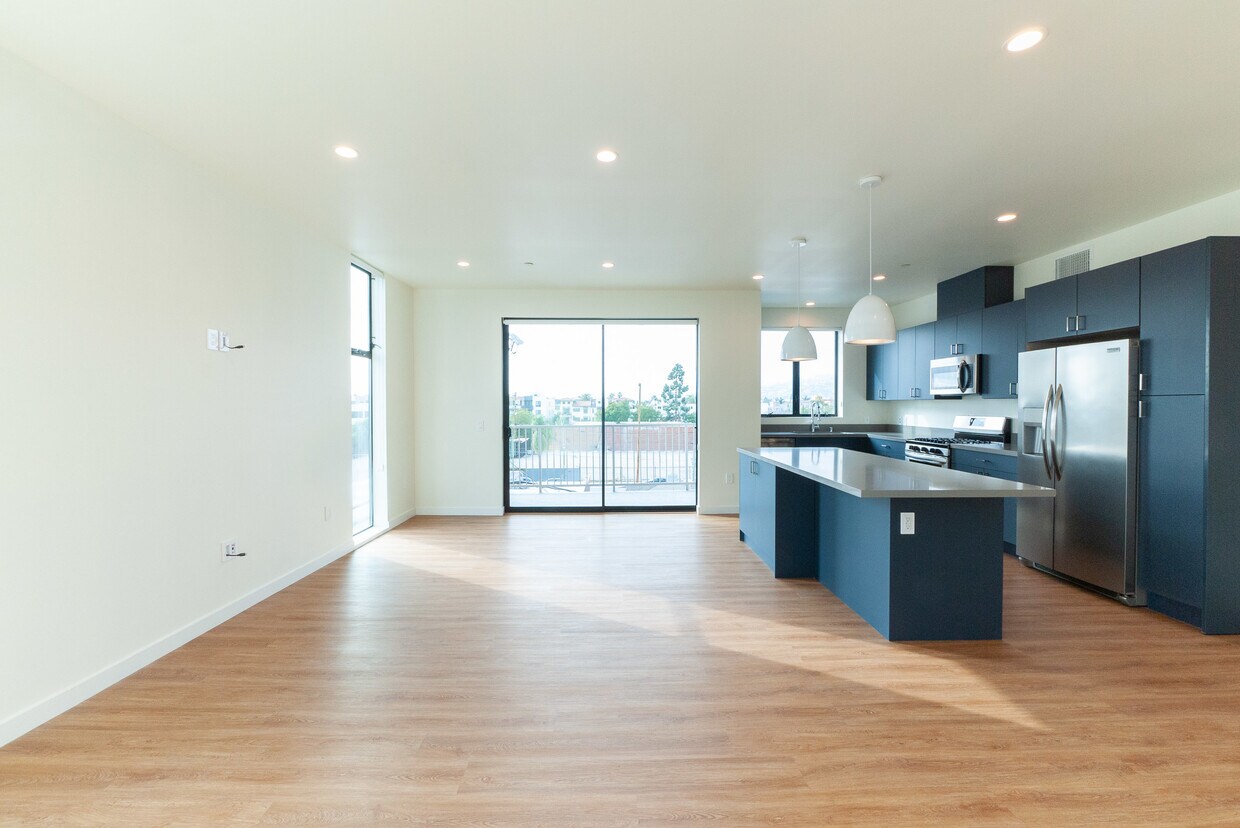 Foto principal - 747 Lillian Way