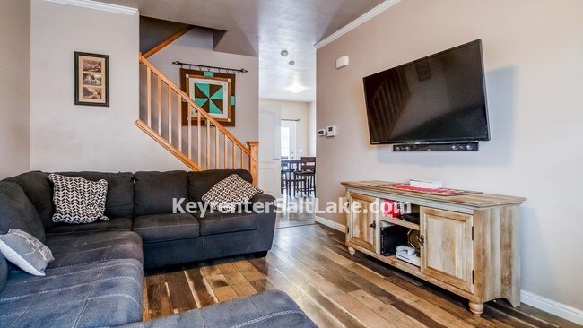 Building Photo - 13575 S Luscerno Dr