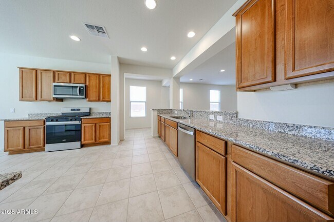 Building Photo - 7134 W Bent Tree Dr