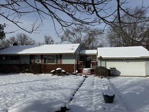 Building Photo - 2416 Oregon Ave