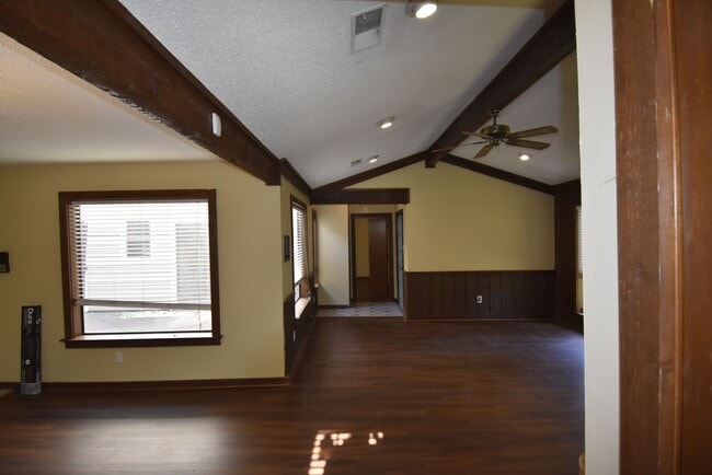 Foto del edificio - Charming 3-Bedroom Home in Cordova-Comfort & Convenience!