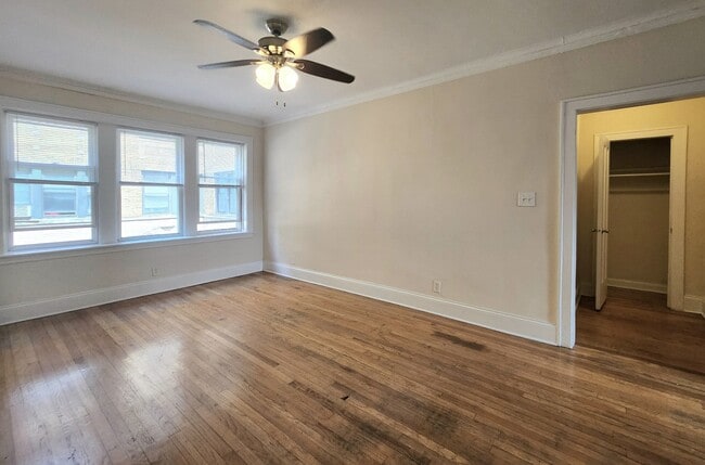 Building Photo - 4817 N Springfield Ave