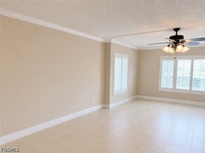 Building Photo - 2264 Winkler Ave