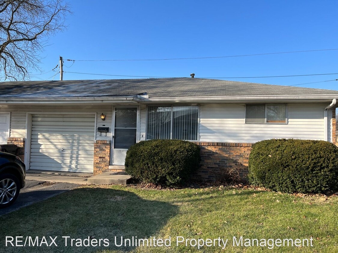 2522 W Newman Pkwy, Peoria, IL 61604 House Rental in Peoria, IL