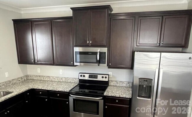 Foto del edificio - 340 Halton Crossing Dr SW