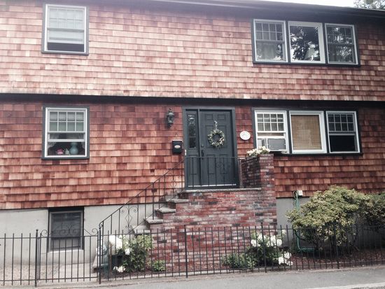 Primary Photo - 6 Harris St