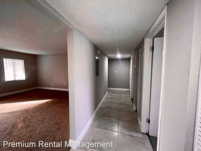 Building Photo - 3 br, 2 bath House - 4803 S. Texas  #D