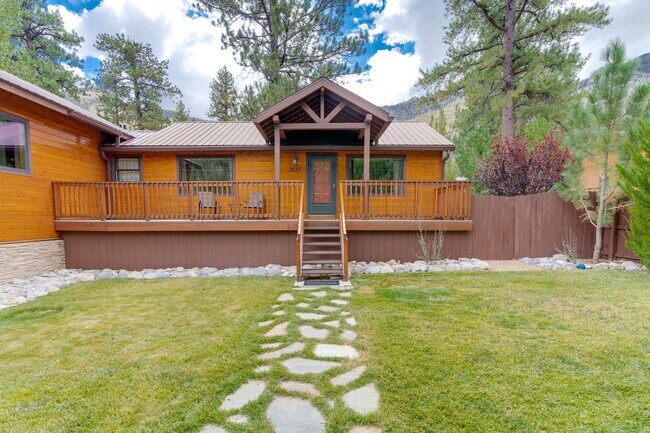 Foto del edificio - Tranquil Mountain Retreat in Mount Charleston
