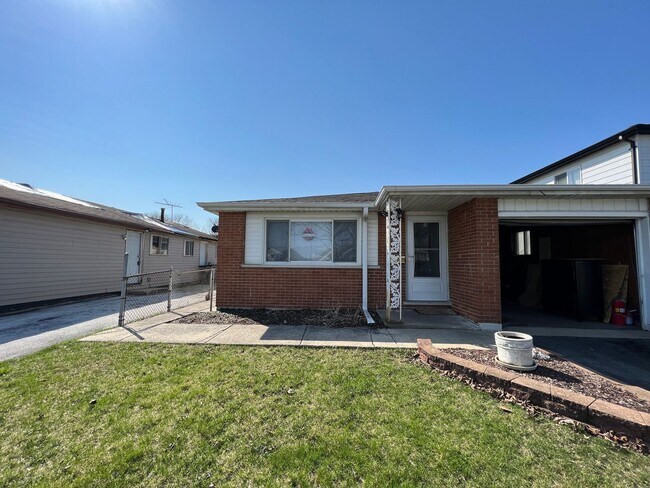 Building Photo - 3629 Maxey Ct