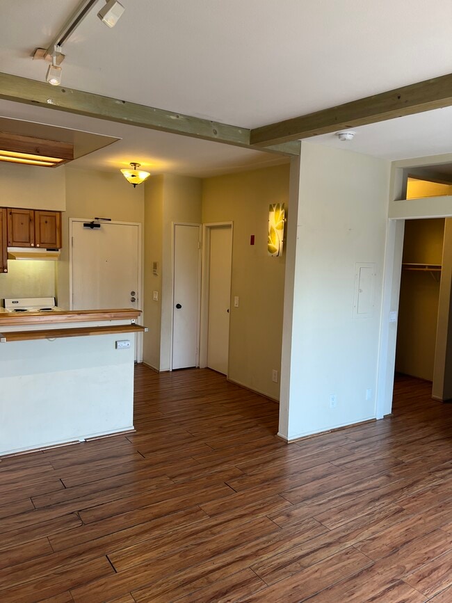 Building Photo - 20234 Cantara St