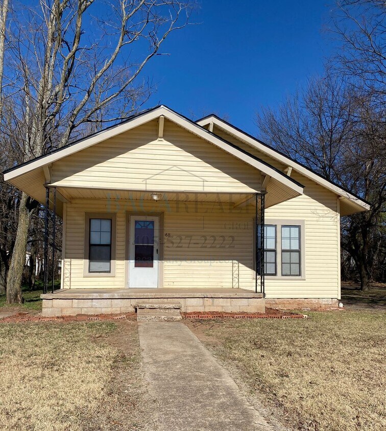 611 Buddy Hudson Ct, Purcell, OK 73080 House Rental in Purcell, OK