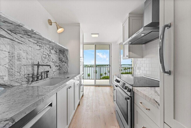 Foto del edificio - 1701 S Flagler Dr
