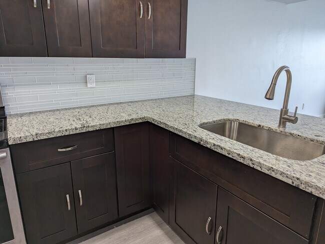 Foto del edificio - 301 NW 109th Ave