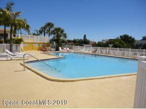 Foto del edificio - 250 N Banana River Dr